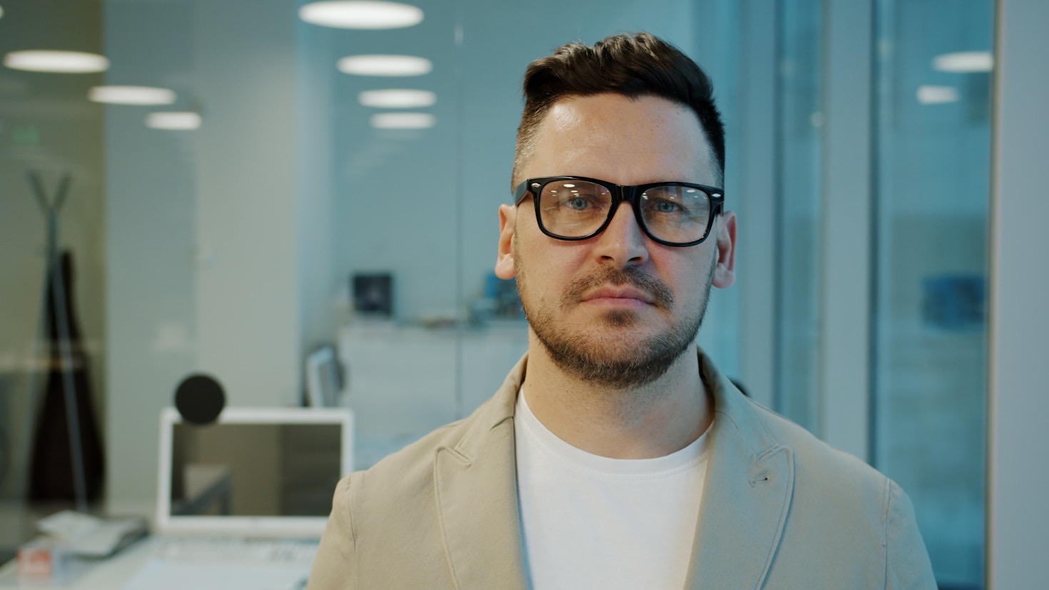 How Ervin Azcárraga Builds International Success